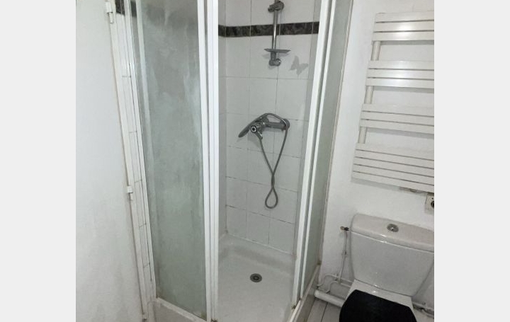 Studio CHARENTON-LE-PONT (94220)  20 m2 750 € 