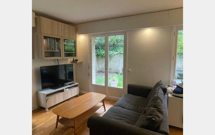 Réseau Immo-diffusion : Appartement P3  VERSAILLES  73 m2 580 000 € 