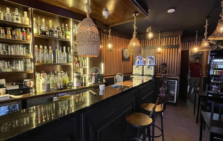 Réseau Immo-diffusion : Local commercial  CHAMPIGNY-SUR-MARNE  34 m2 250 000 € 