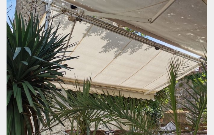 Activité commerciale CARCASSONNE (11000)   354 000 € 