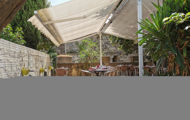 Activité commerciale CARCASSONNE (11000)   354 000 € 