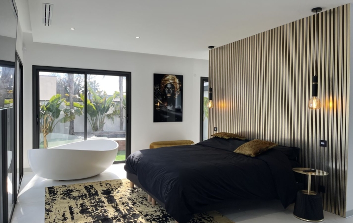 Villa LE GRAU-D'AGDE (34300)  301 m2 1 800 000 € 