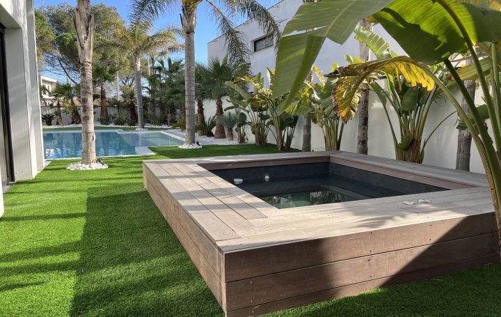 Villa LE GRAU-D'AGDE (34300)  301 m2 1 800 000 € 