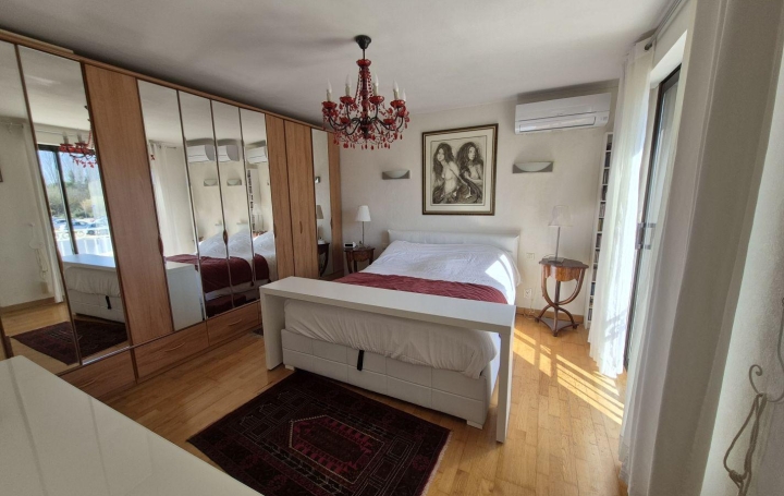 Maison de ville BESSAN (34550)  230 m2 770 000 € 