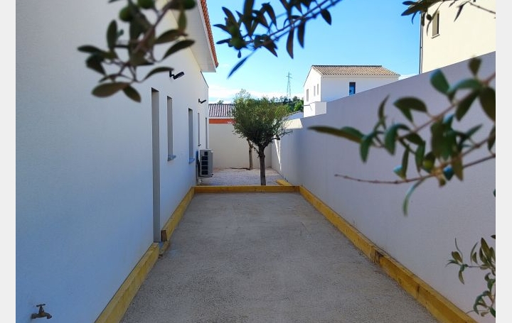 Villa NEZIGNAN-L'EVEQUE (34120)  115 m2 450 000 € 