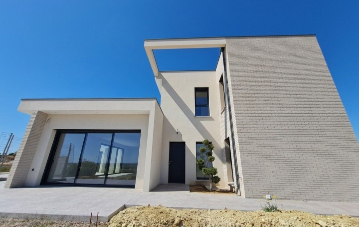 Villa CAZOULS-LES-BEZIERS (34370)  120 m2 480 000 € 