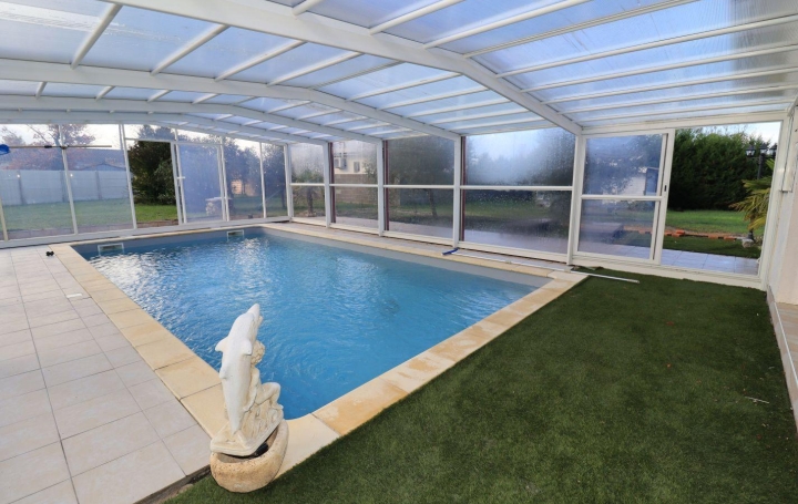 Réseau Immo-diffusion : Maison  LA LANDE-DE-FRONSAC  150 m2 367 500 € 