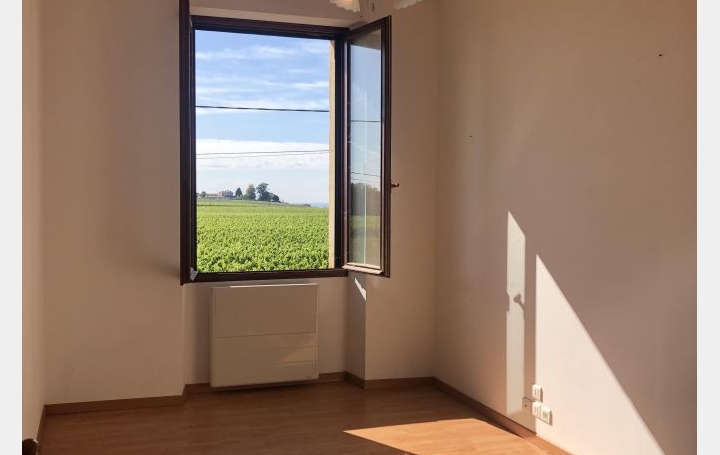 Maison BAYON-SUR-GIRONDE (33710)  229 m2 349 907 € 