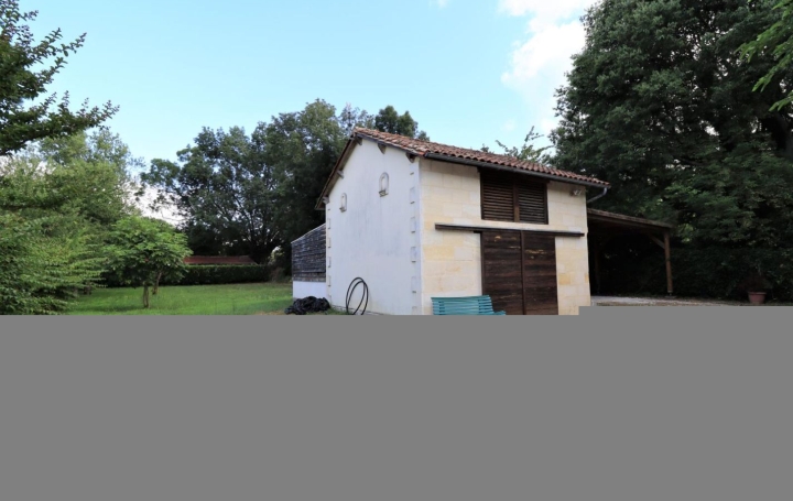 Maison BAYON-SUR-GIRONDE (33710)  229 m2 349 907 € 