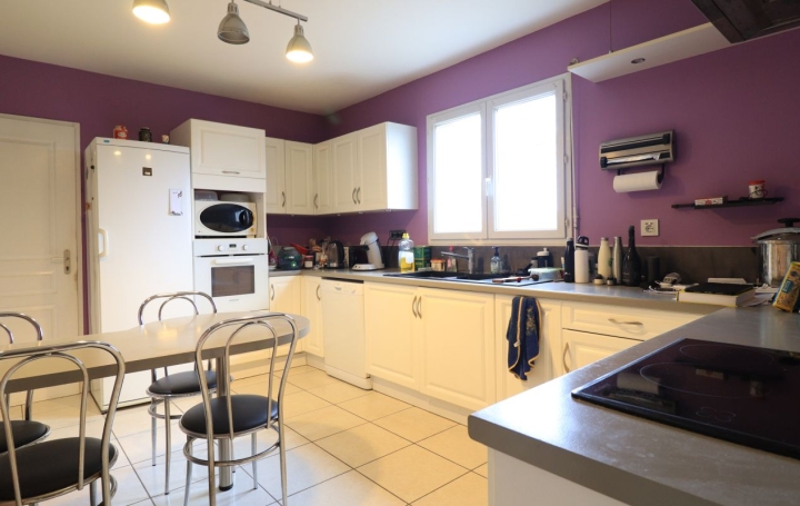 Maison SADIRAC (33670)  143 m2 387 000 € 