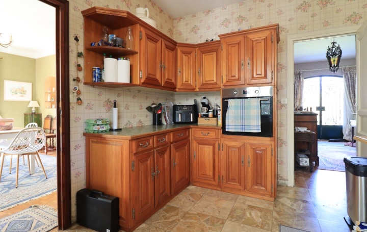 Maison CAMBLANES-ET-MEYNAC (33360)  170 m2 569 000 € 