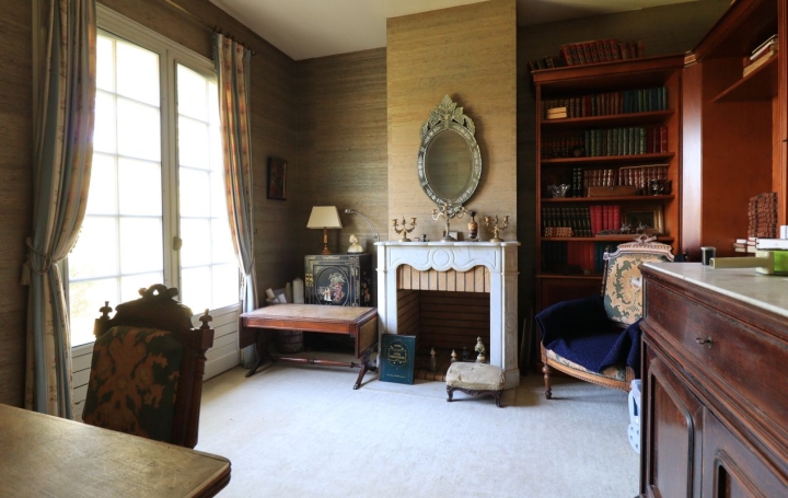 Maison CAMBLANES-ET-MEYNAC (33360)  170 m2 569 000 € 