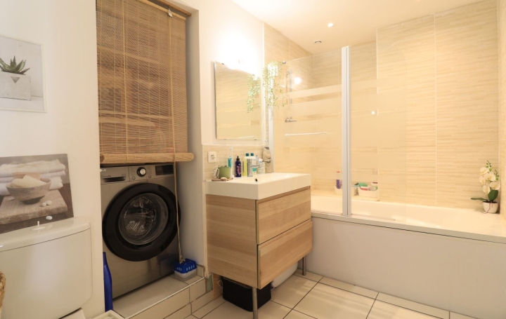 Maison de village COMPS (33710)  106 m2 176 550 € 