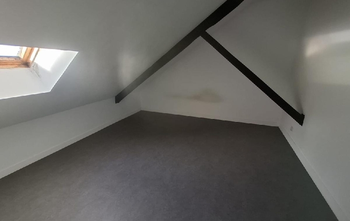 3 Pièces SAINT-MATHIEU (87440)  50 m2 399 € 