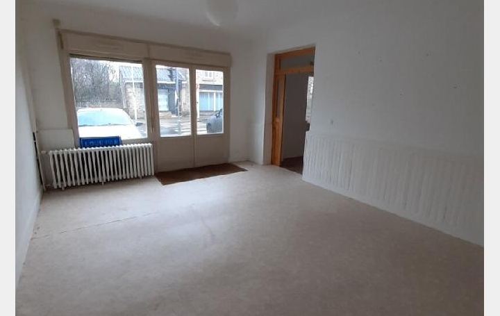 Local / Bureau CHALUS (87230) 44 m<sup>2</sup> 488 € 