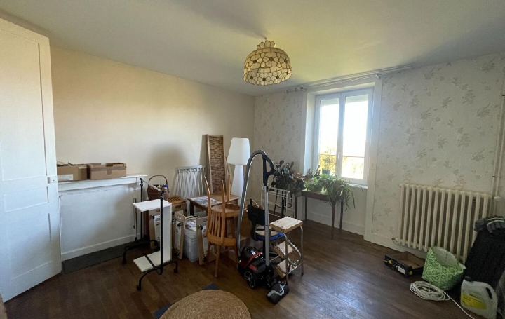 Maison MEILHAC (87800)  94 m2 670 € 