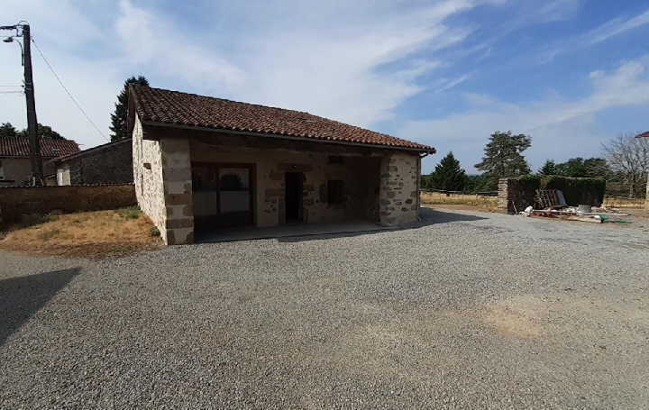 Maison VERNEUIL-SUR-VIENNE (87430)  105 m2 1 170 € 