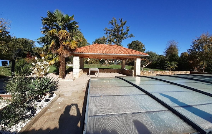 Maison PANAZOL (87350)  177 m2 2 400 € 