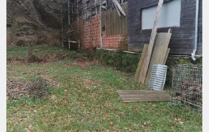 Local commercial AIXE-SUR-VIENNE (87700)  1 000 m2 129 300 € 