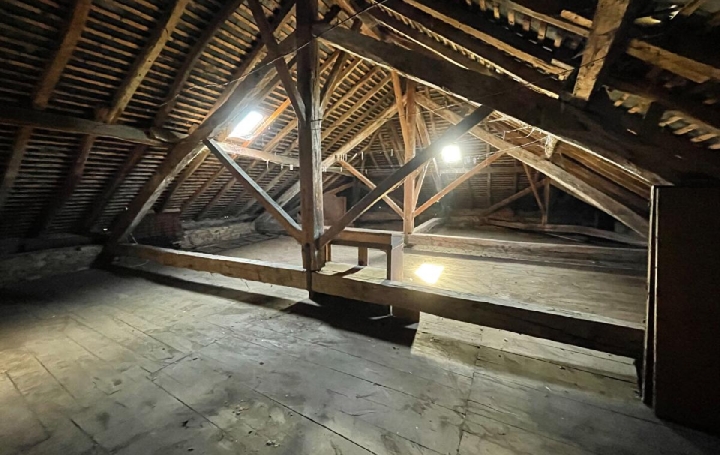 Maison GORRE (87310)  266 m2 76 475 € 