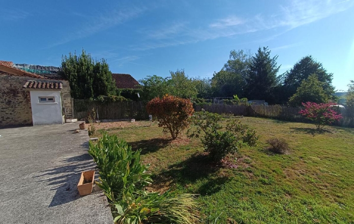 Réseau Immo-diffusion : Maison  SAINT-MARTIN-LE-VIEUX  85 m2 123 912 € 