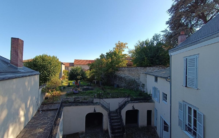 Maison AIXE-SUR-VIENNE (87700)  278 m2 330 750 € 