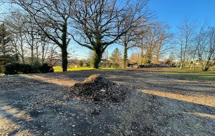 Terrain AIXE-SUR-VIENNE (87700)  1 316 m2 66 000 € 