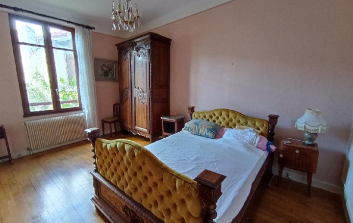 Maison LIMOGES (87000)  134 m2 107 750 € 