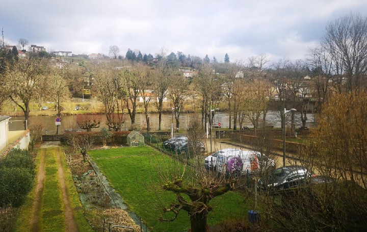 Maison AIXE-SUR-VIENNE (87700)  172 m2 176 000 € 