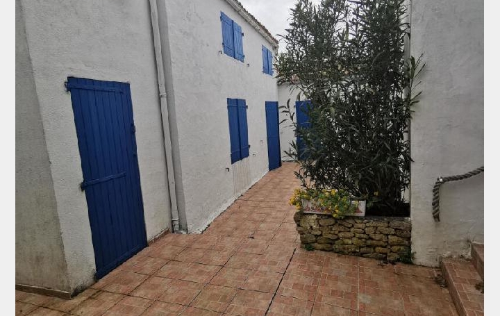 Maison LOIX (17111)  78 m2 530 000 € 