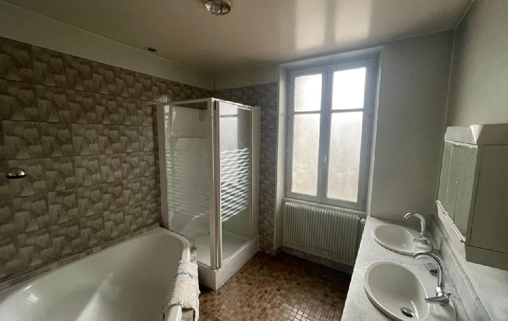 Maison LIMOGES (87000)  138 m2 149 450 € 