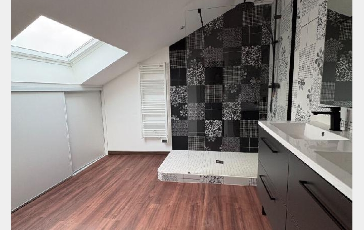 Maison AIXE-SUR-VIENNE (87700)  191 m2 320 000 € 