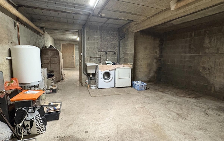 Maison AIXE-SUR-VIENNE (87700)  188 m2 97 200 € 