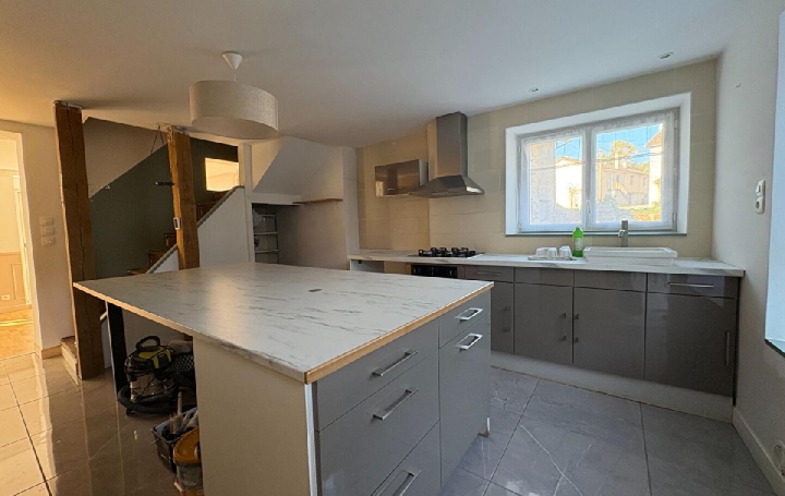 Maison SAINT-JUNIEN (87200)  101 m2 190 800 € 