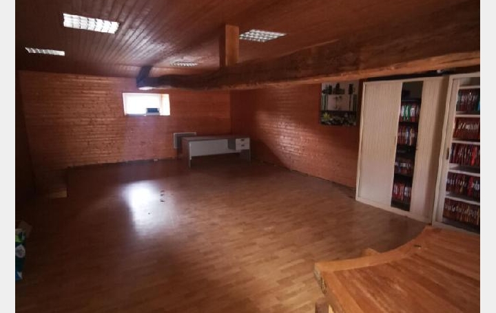 Local commercial AIXE-SUR-VIENNE (87700)  138 m2 144 110 € 