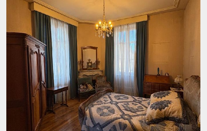 Maison LIMOGES (87000)  288 m2 369 000 € 