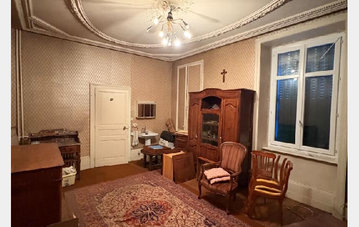 Maison LIMOGES (87000)  288 m2 369 000 € 