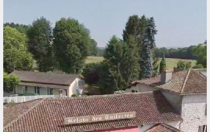 Maison SEREILHAC (87620)  1 000 m2 501 600 € 