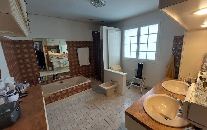 Maison FLAVIGNAC (87230)  124 m2 170 800 € 