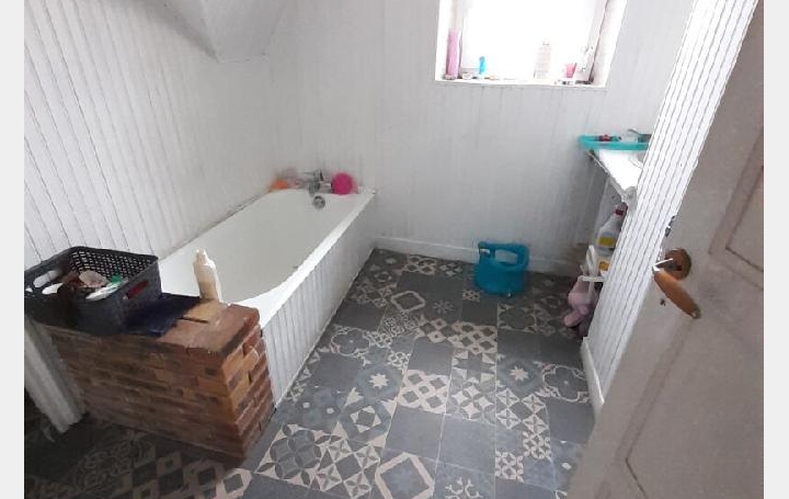 Maison SAINT-YRIEIX-LA-PERCHE (87500)  130 m2 170 800 € 