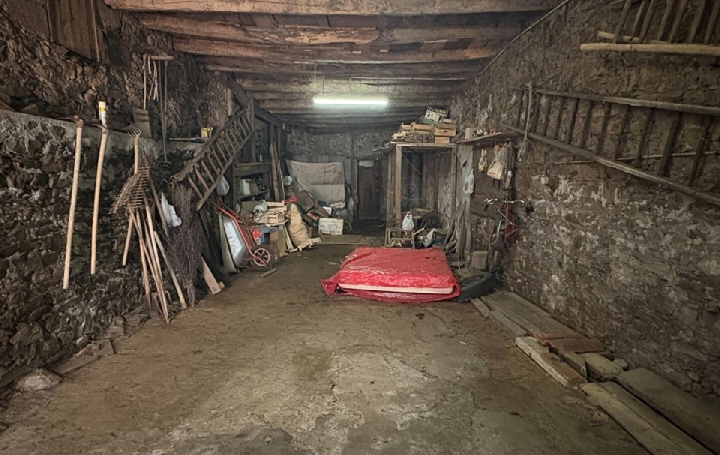 Autre AIXE-SUR-VIENNE (87700)  200 m2 30 915 € 