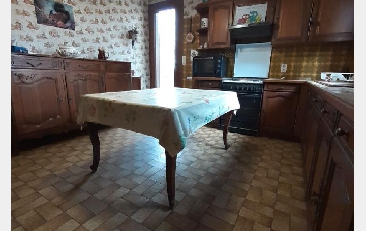 Maison VERNEUIL-SUR-VIENNE (87430)  140 m2 280 000 € 