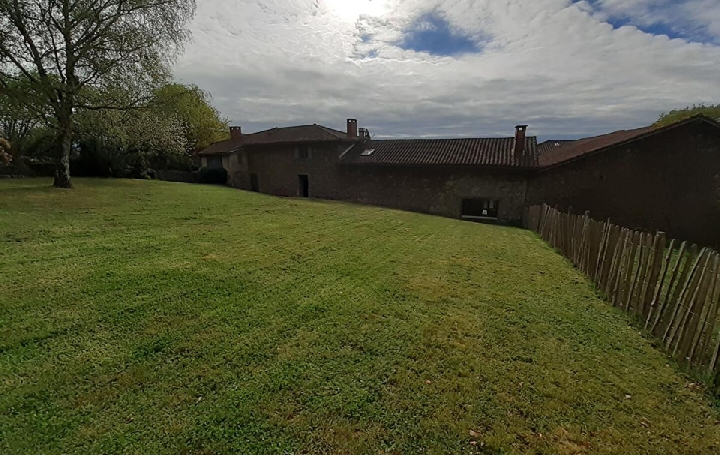 Maison SAINT-PRIEST-SOUS-AIXE (87700)  220 m2 433 675 € 