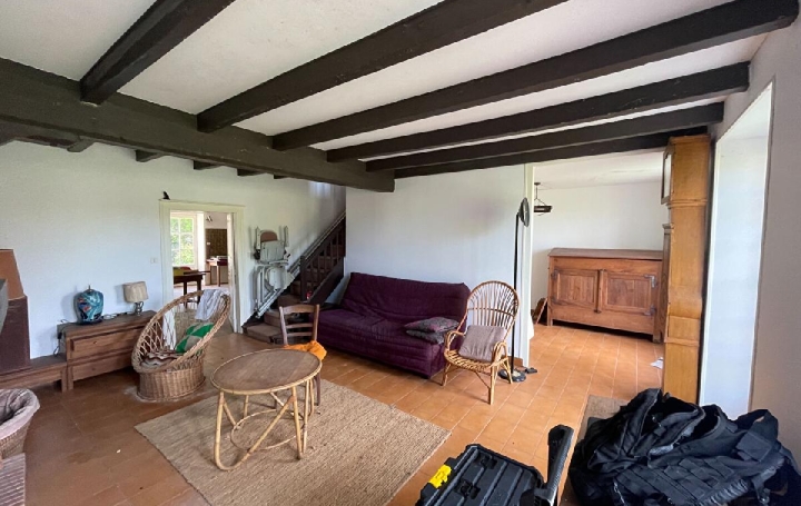 Maison VIDEIX (87600)  165 m2 160 125 € 