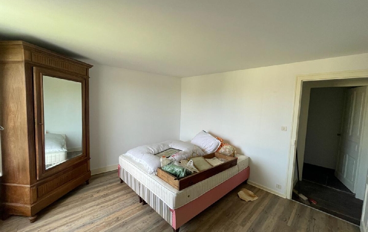 Maison VIDEIX (87600)  165 m2 160 125 € 