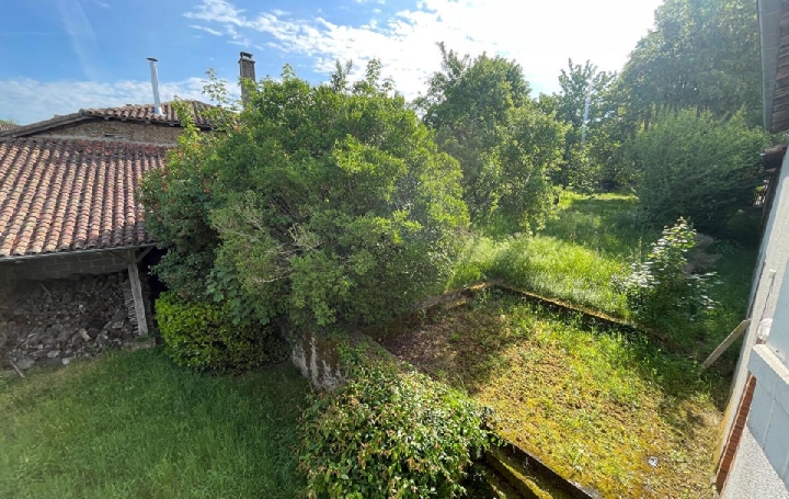 Maison VIDEIX (87600)  165 m2 160 125 € 