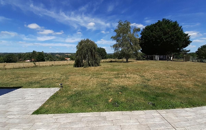 Maison SAINT-PRIEST-SOUS-AIXE (87700)  143 m2 263 750 € 