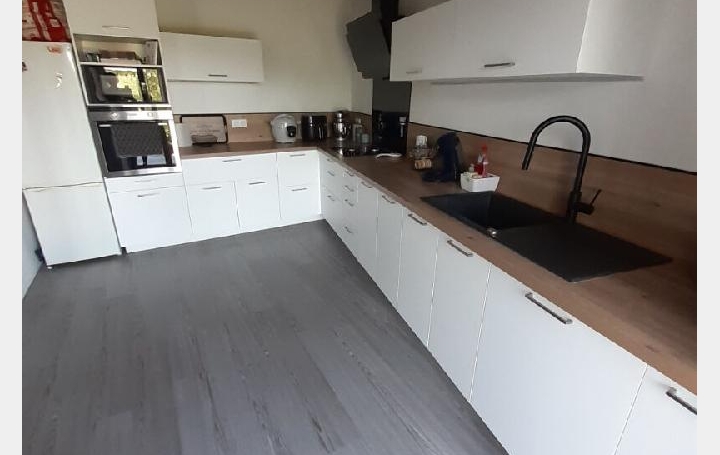 Maison NIEUL (87510)  120 m2 180 200 € 