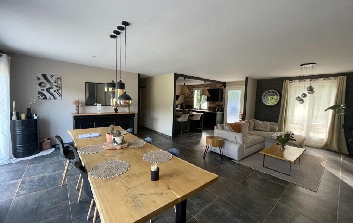 Maison SAINT-CYR (87310)  87 m2 185 500 € 