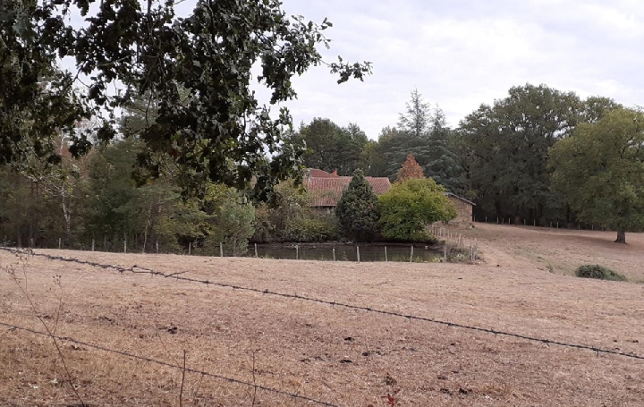 Maison / Villa SAINT-CYR (87310) 144 m<sup>2</sup> 107 750 € 